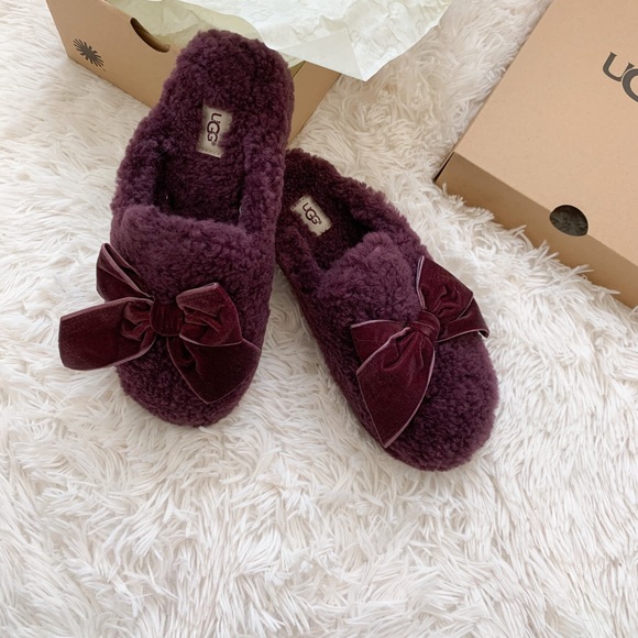 poshmark ugg slippers